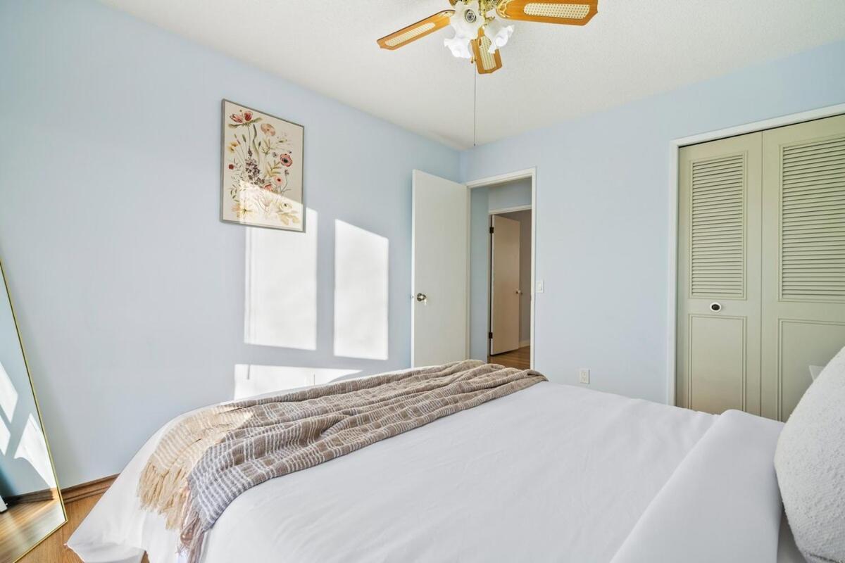 Silver Springs Family Retreat Apartment Calgary